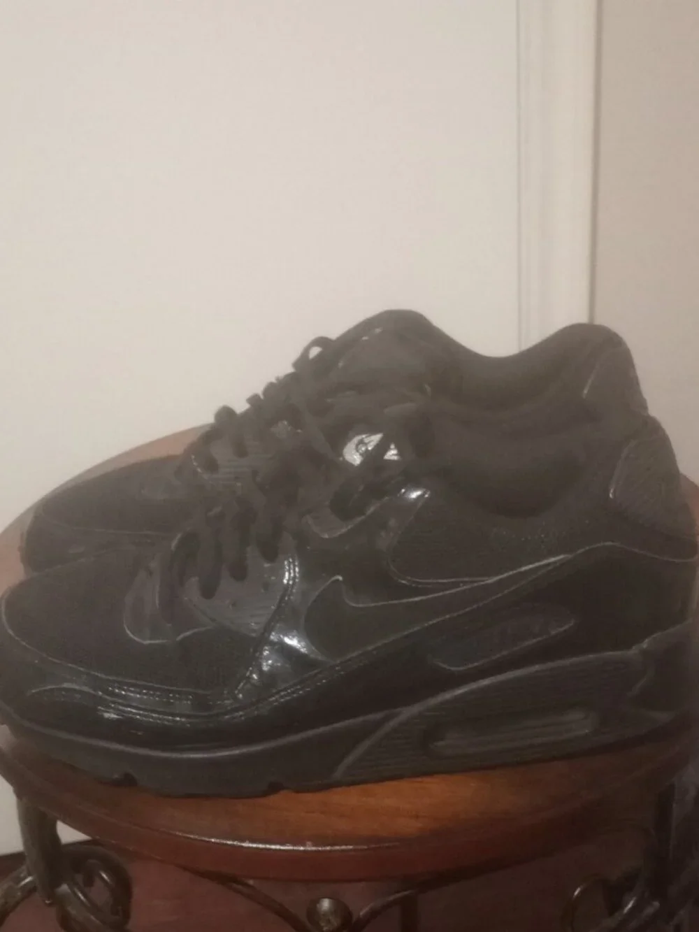 Nike Air Max 90 Triple Black Patent Leather Sneakers 443817-002 women's Size 11 - Picture 9 of 13